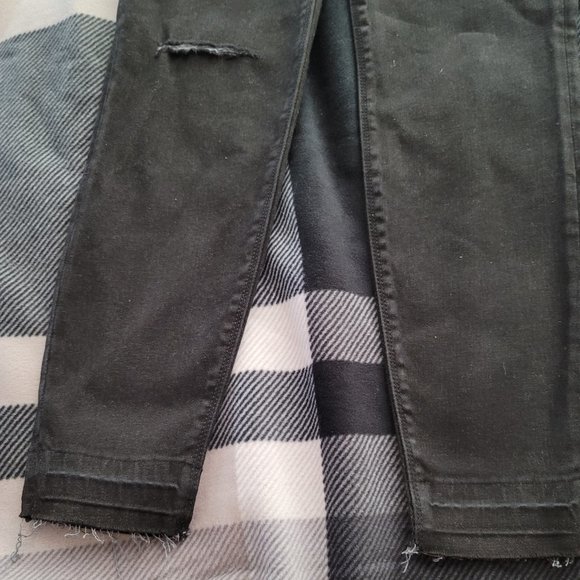 SPANX Vintage Distressed Skinny Jeans - Picture 8 of 9